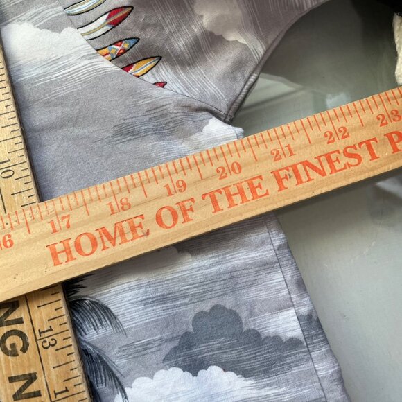 Hawaiian Made Shirt Size Medium Surfboard Button Front Hawaiian Surf Gray Cotton - Picture 5 of 8